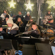 Unsere Bigband am schwimmenden Christkindlmarkt