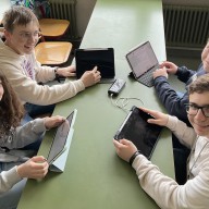 Innovatives Religionsprojekt der Klasse 8c: Hörspielarbeit begeistert Schülerinnen und Schüler