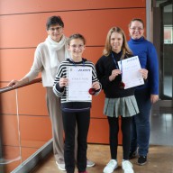 Strahlende Siegerinnen in der Landesrunde der Mathematik-Olympiade Bayern